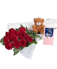 12 Red Roses Gift Boxed